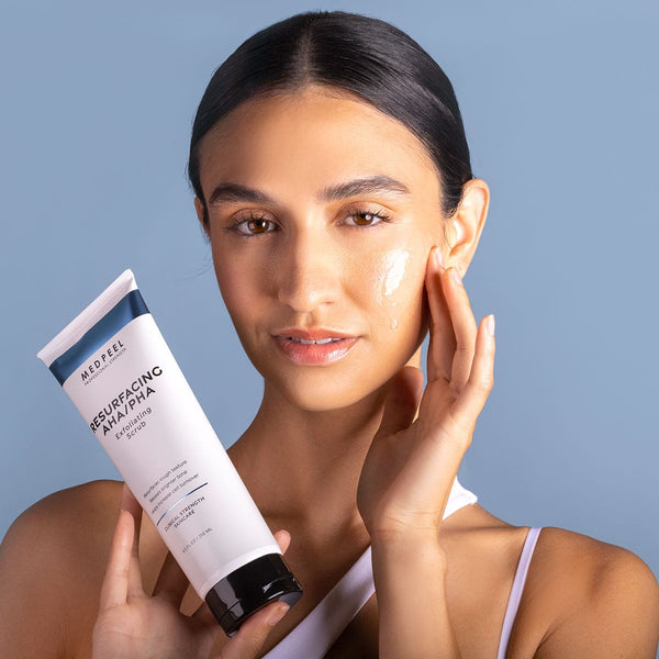 Resurfacing AHA/PHA Exfoliating Scrub - Image 3